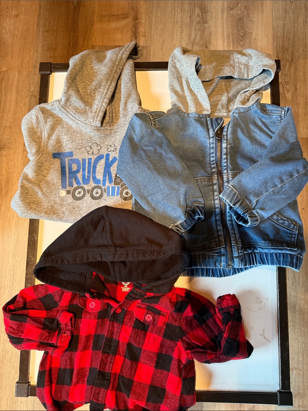 ✨bundle✨Kids Hoodie, zip up jean jacket, and flannel.